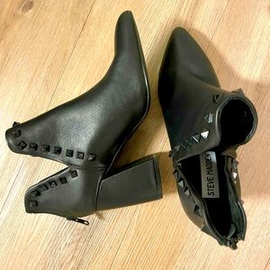Steve Madden Gloria Booties New Size 7M